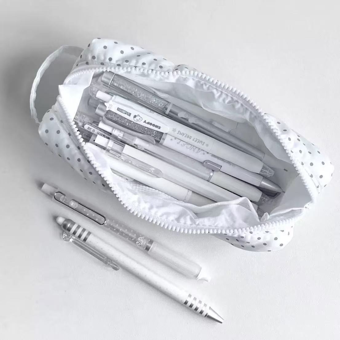 Tas Pensil Genggam Polka Dot K - Aesthetic Large Pencil Case Pouch ulasan dan harga